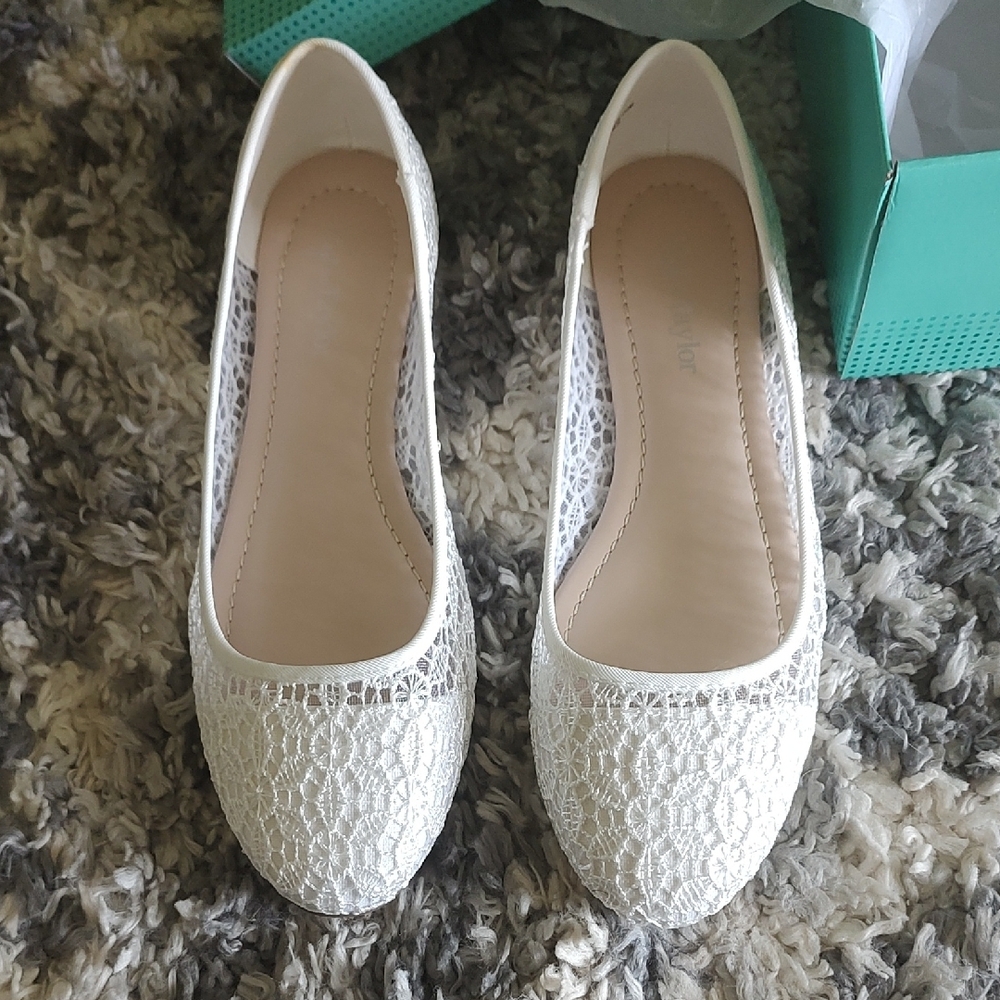 White Lace Ballet Flats